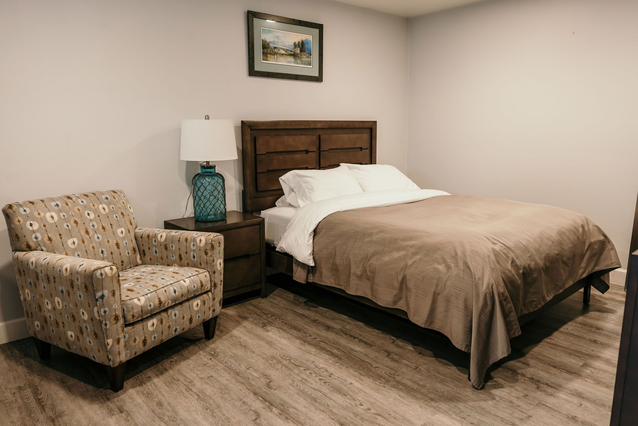 A quad-plex that offers high-end comfort, combined with easy studio living.