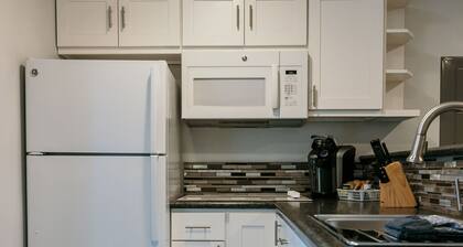 A quad-plex that offers high-end comfort, combined with easy studio living.
