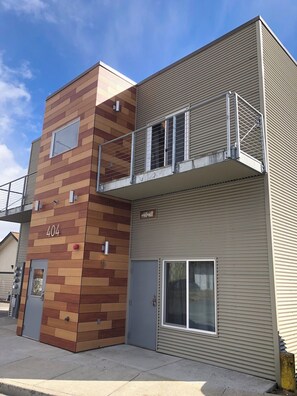 Exterior - Vance Towers D: 1  BR, 1  BA Condominium in Sitka, Sleeps 2 (Sitka)