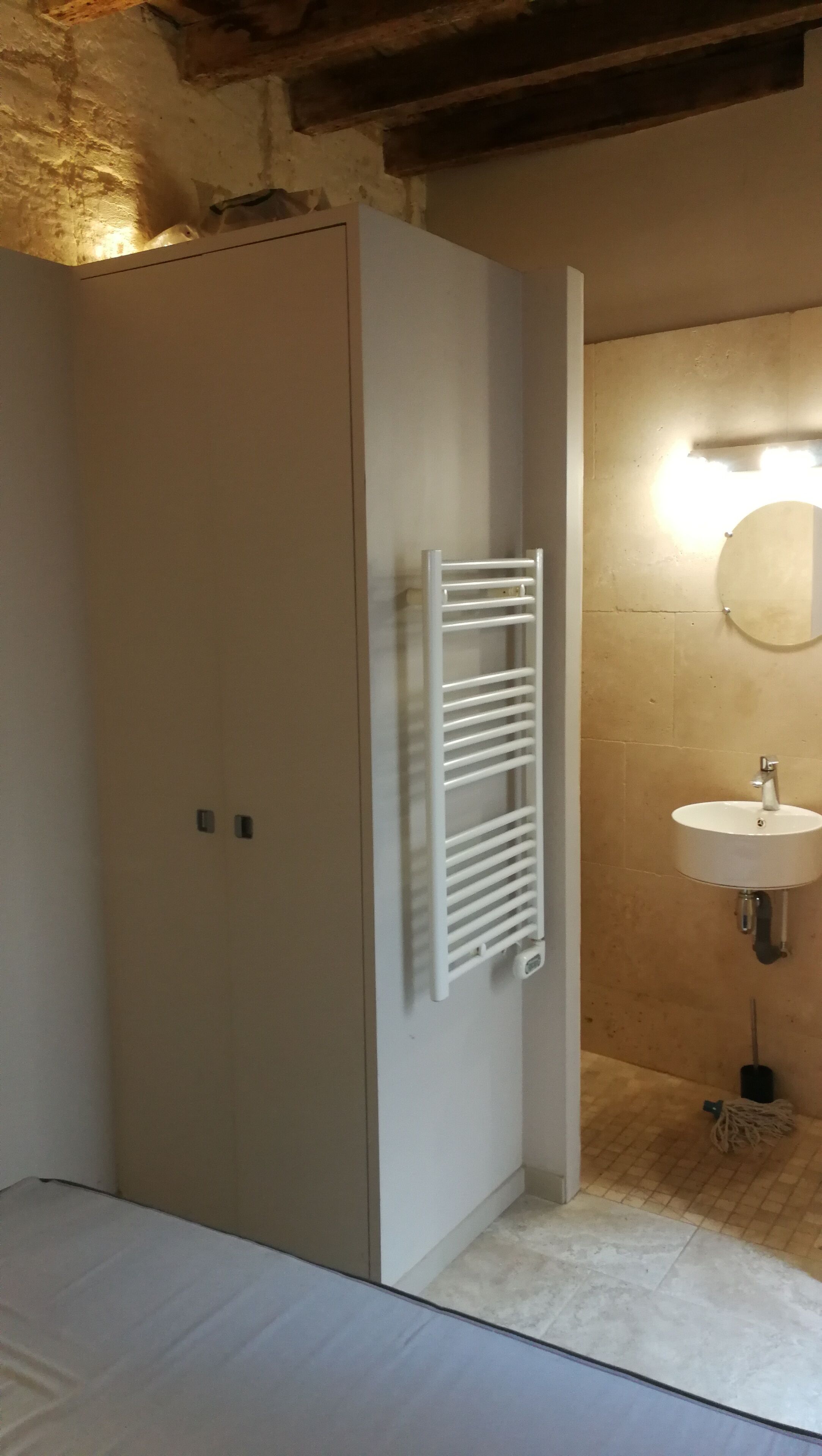 Superb private apartment facing the Arena