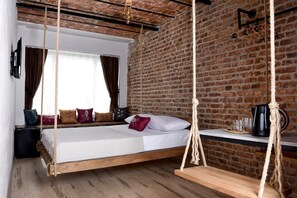 Deluxe Room | Iron/ironing board, free WiFi, bed sheets - AYSAHOTEL Aisa Hotel (Istanbul)