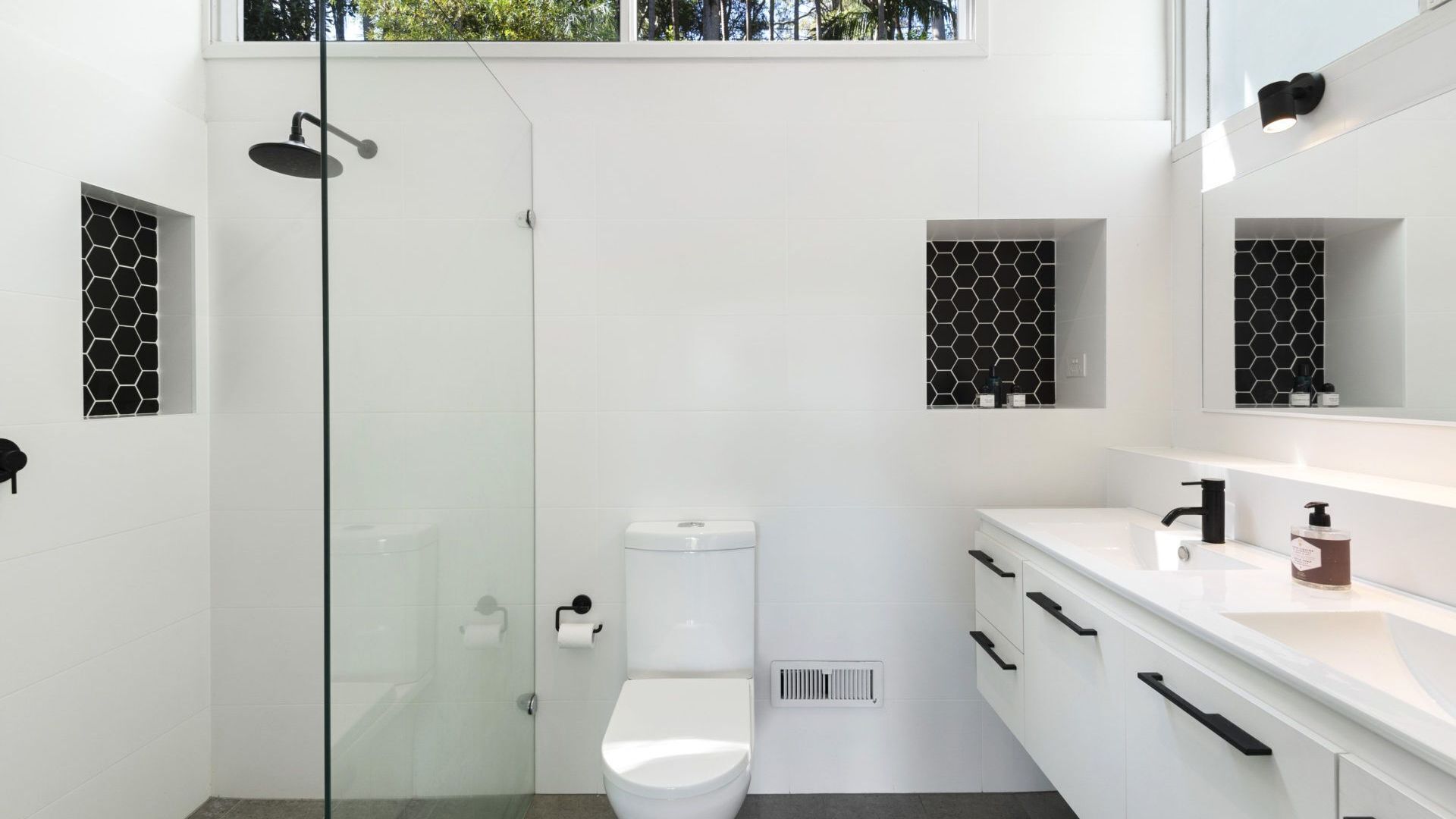 HILLTOP HOUSE by Palm Beach Holiday Rentals — image 19