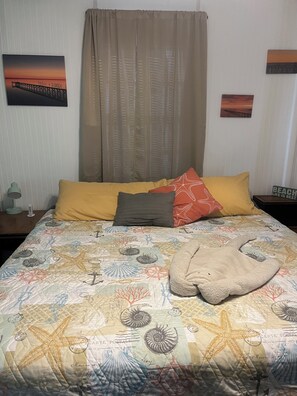 2 bedrooms, iron/ironing board, free WiFi, bed sheets - Remote Bay View Home near tranquil Carancahua Bay (Port Lavaca)