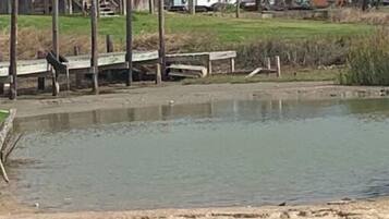 Una playa cerca, toallas de playa