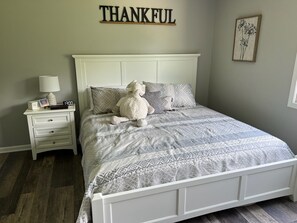 1 chambre, bureau, fer et planche à repasser, accès au Wi-Fi (inclus)