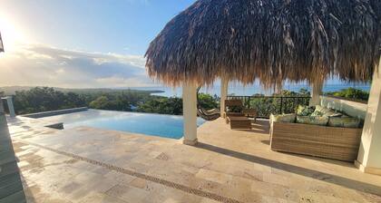 Sweeping panoramic views of the reef