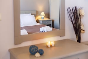 Family Apartment | 1 bedroom, hypo-allergenic bedding, individually decorated, free WiFi