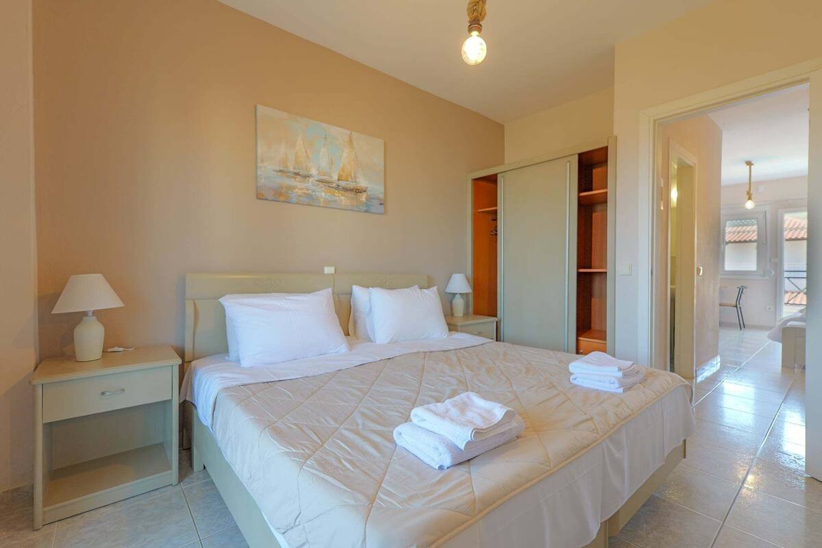 1 bedroom, hypo-allergenic bedding available, WiFi (free)