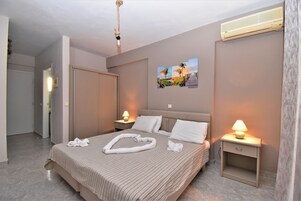 Economy Room | 1 bedroom, hypo-allergenic bedding available, WiFi (free)