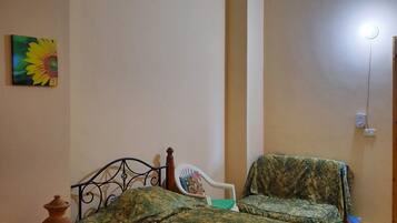 5 間睡房、床單