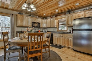 Fridge, microwave, oven, stovetop - Deer Run by Mountain Oasis | Dog-Friendly Cabin in Coosawattee River Resort (Ellijay)