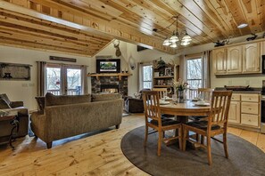 Interior - Deer Run by Mountain Oasis | Dog-Friendly Cabin in Coosawattee River Resort (Ellijay)