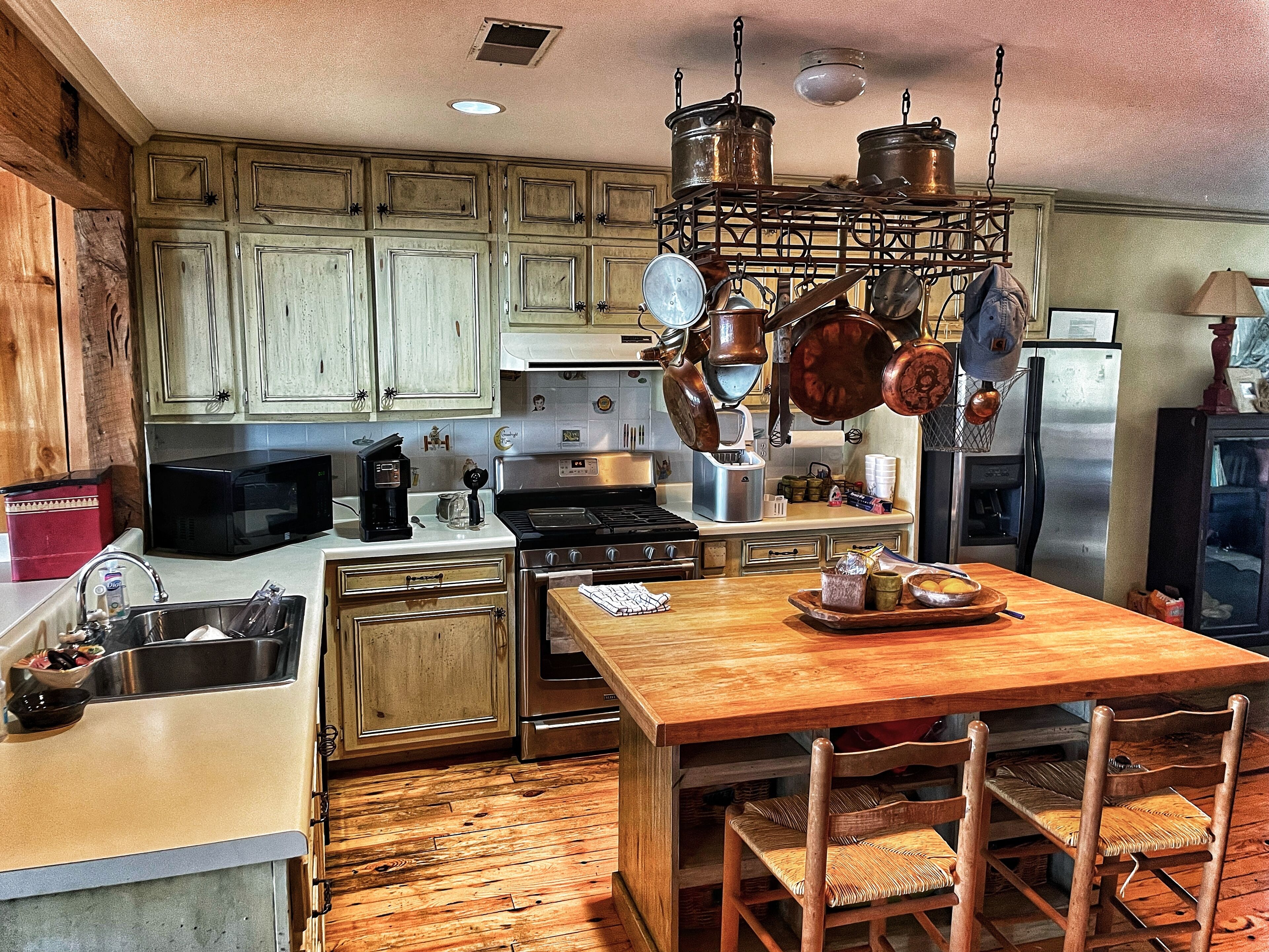 🌙Goodnight Moon resting on the banks of Moon Lake near Clarksdale MS & Helena AR