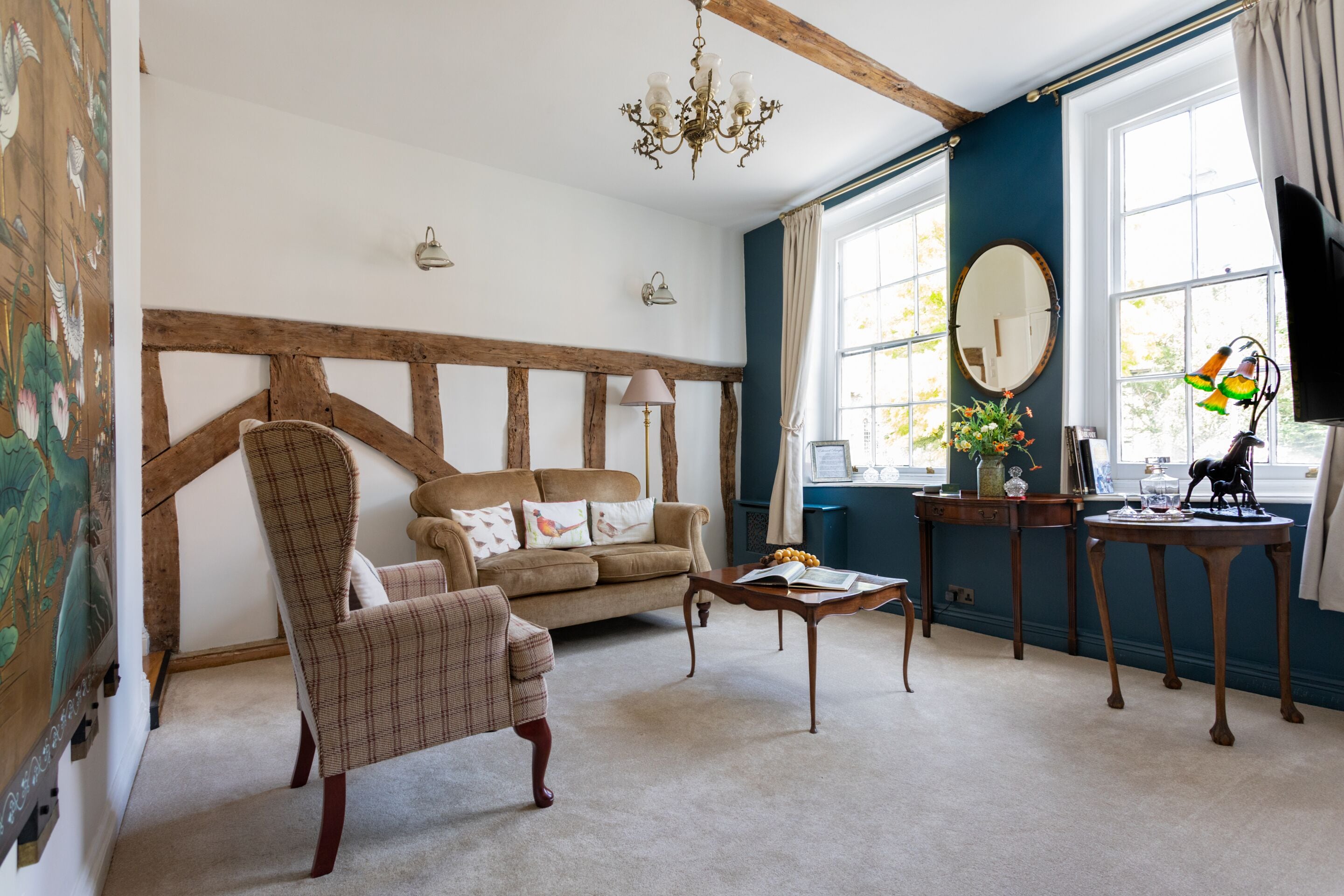 Superior Apartment, Ensuite (Quaint Four Poster Suite) | Lounge