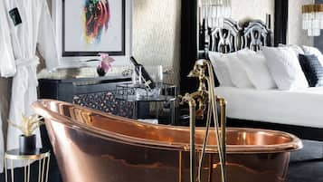 Superior Apartment, Private Bathroom (D'Arcy Suite) | Interior