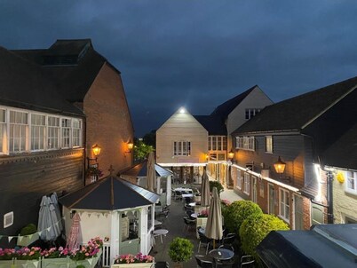 Staycations Maldon Suites