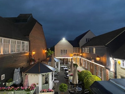 Staycations Maldon Suites