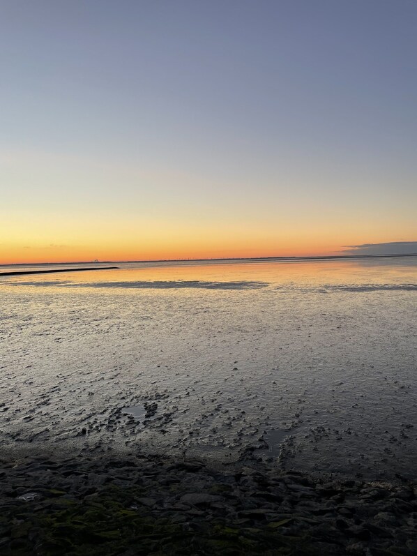 In Strandnähe, Liegestühle