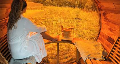 Hobbit Inspired Fairytale Hocking Hills State Park 3 mi away Pet Friendly