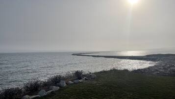 In StrandnĂ€he, LiegestĂŒhle