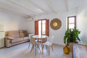 Apartment, Ensuite (1-4 pax) | Lounge - Alojamientos la Vila Mayor 7 (Villajoyosa)