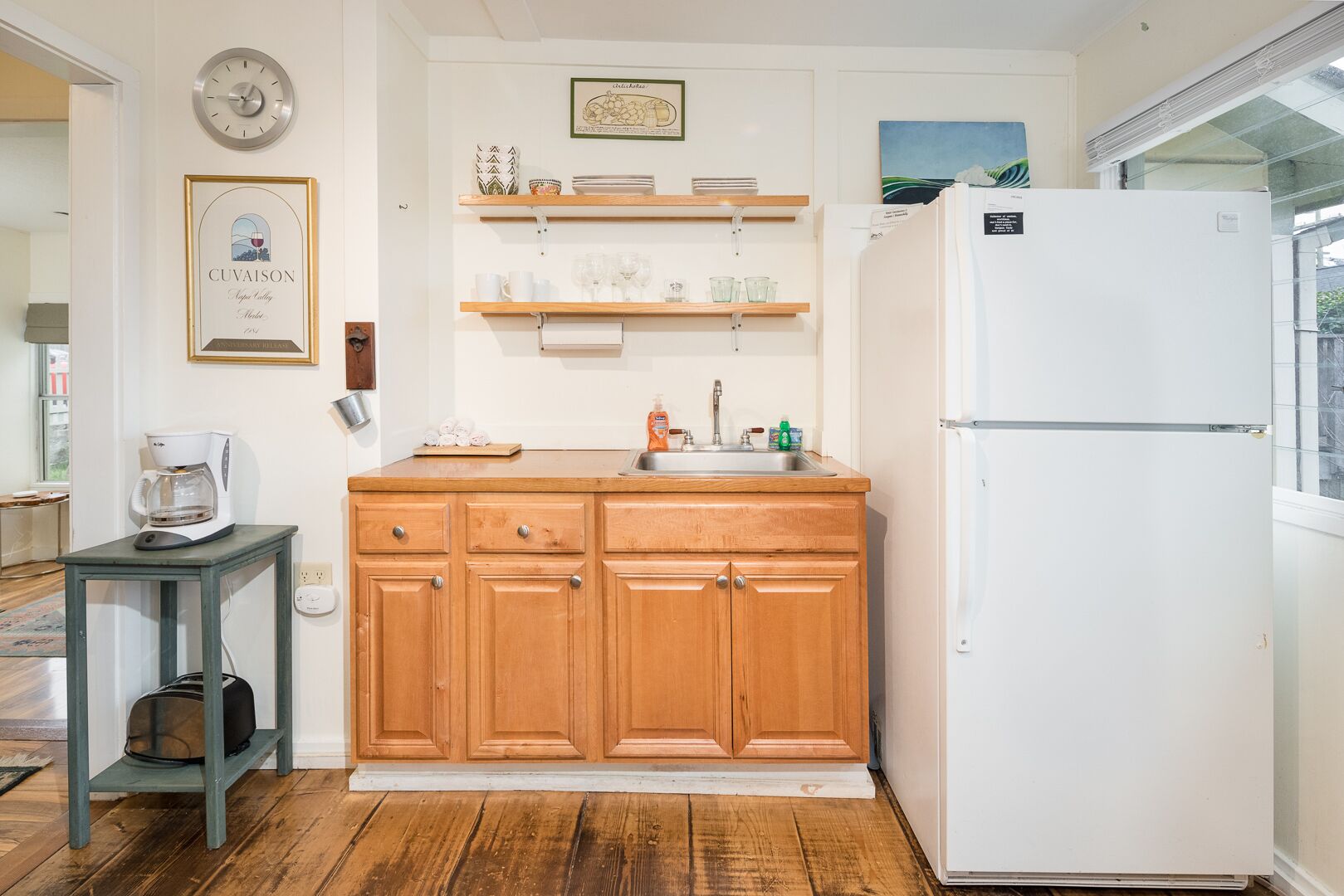 ✌️Downtown Digs, Enjoy shared sauna, hot tub & yard at this dog-friendly property in town