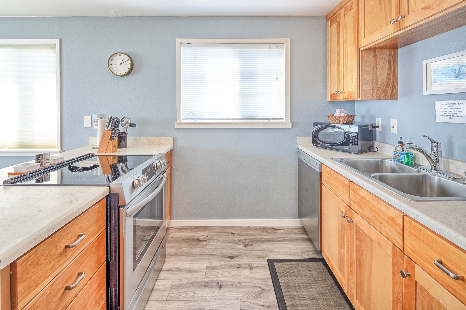 🌊Ocean View Village Condo with Trails to Fun Beaches & Covered Deck🩴