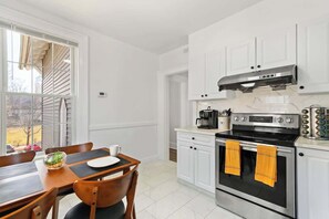 Fridge, microwave, oven, stovetop - Orange Oasis in Heart of East Rock |Free Parking| Near Yale & DT (New Haven)