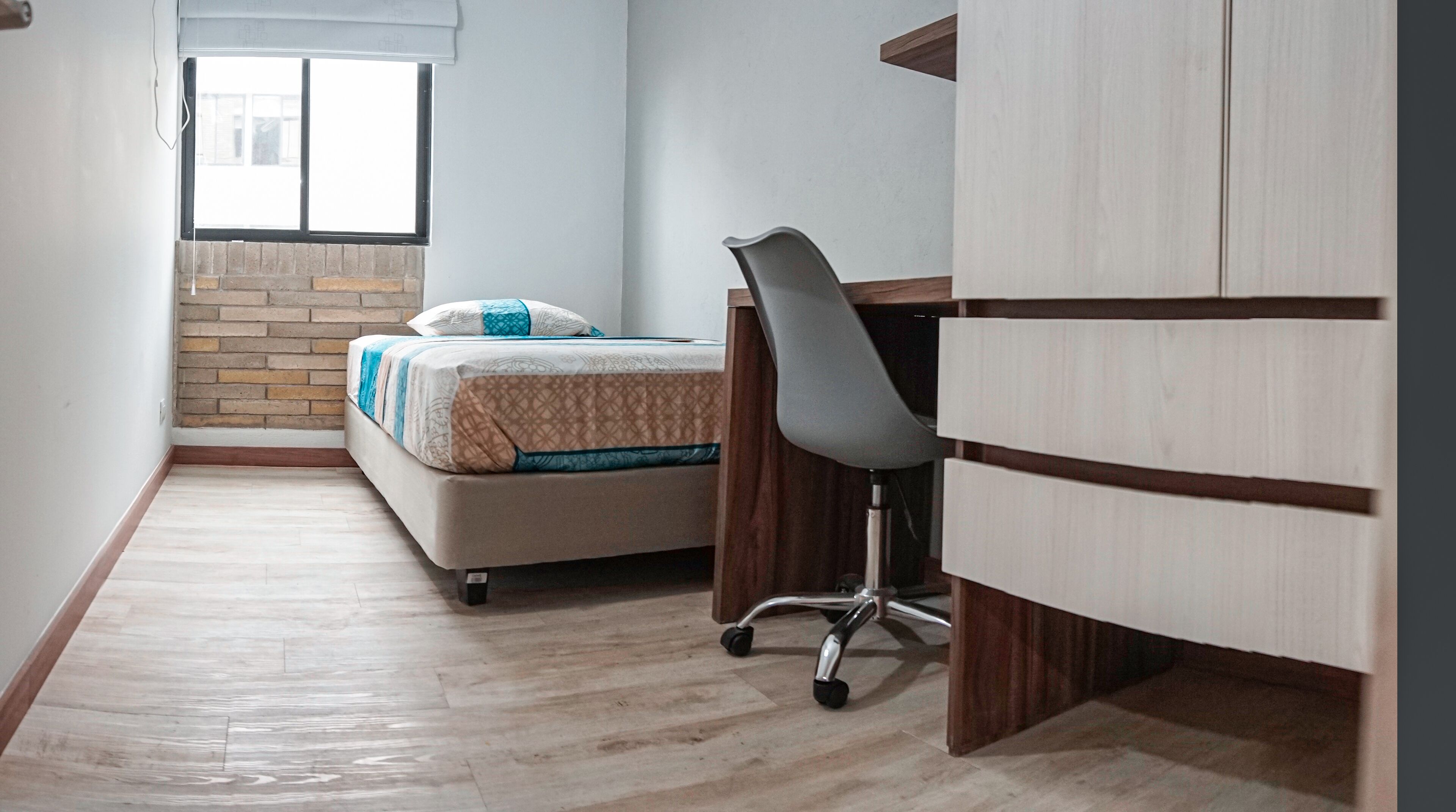 Family Apartment, 4 Bedrooms | Laptop workspace, blackout drapes, iron/ironing board, free WiFi