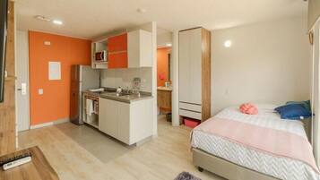 Business Studio | Free WiFi