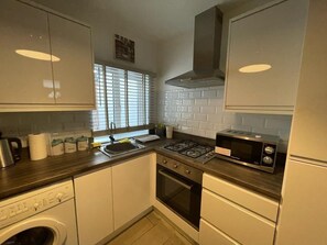 Apartment, Private Bathroom | Private kitchen - Suitely Millbrook Street (Cheltenham)