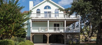 Corolla Light Escape - Hot Tub + Beach Gear + Sunsets + Wifi