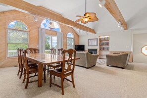 Interior - 🌊☀️🐬Soundview, Corolla Light Resort Amenities, Incredible Sunsets🌅 Spa, WiFi (Corolla)