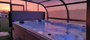 Bain à remous intérieur