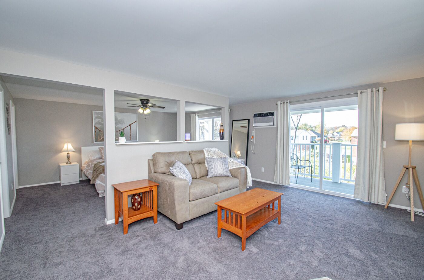 Studio Neutral Chic near Kettering Hospital & Shopping