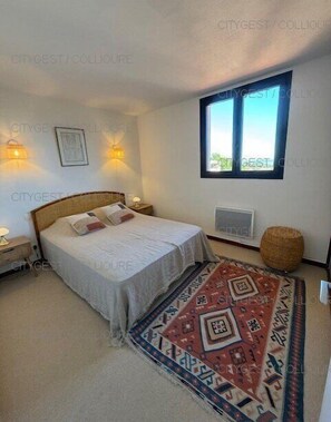 3 bedrooms, desk, iron/ironing board, free WiFi - 6AMB38 - Villa with swimming pool (COLLIOURE)