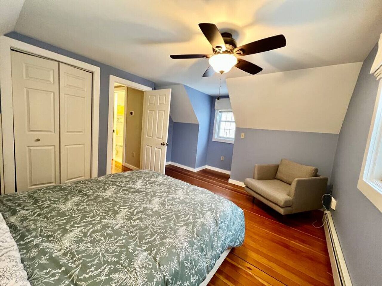 Hero's Landing, A Modern 3 bedroom Lakefront home