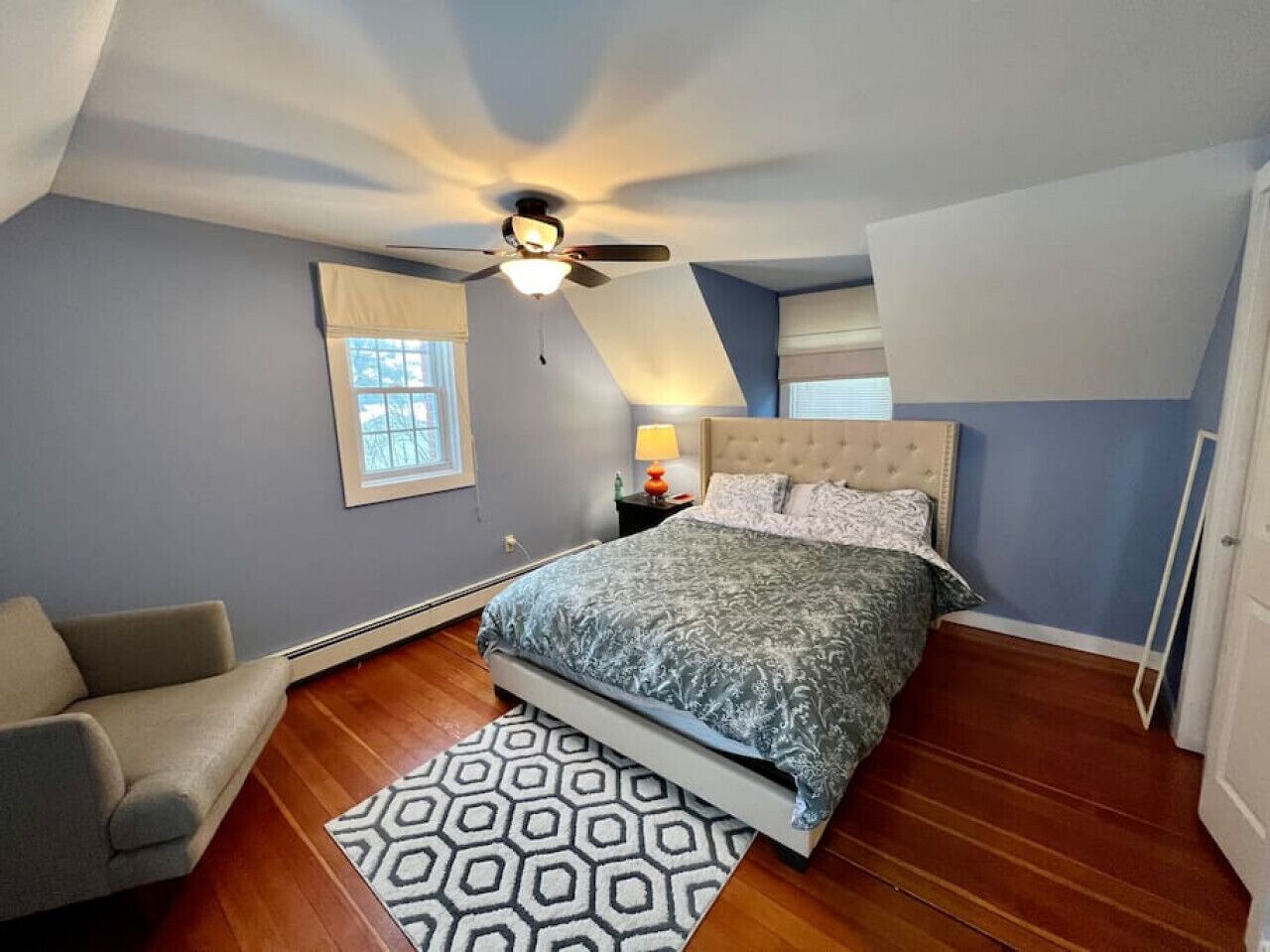 Hero's Landing, A Modern 3 bedroom Lakefront home