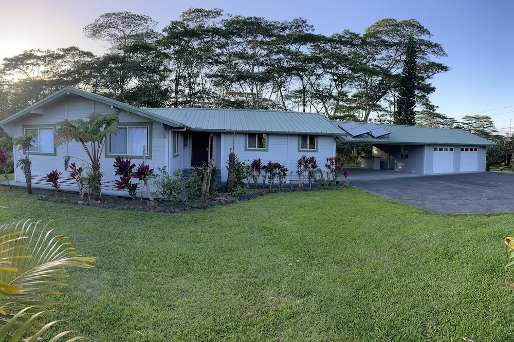 BEAUTIFUL, PEACEFUL & FULLY REMODELED HOME FOR THE PERFECT GETAWAY