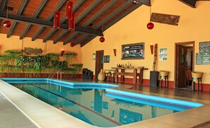 Piscine couverte