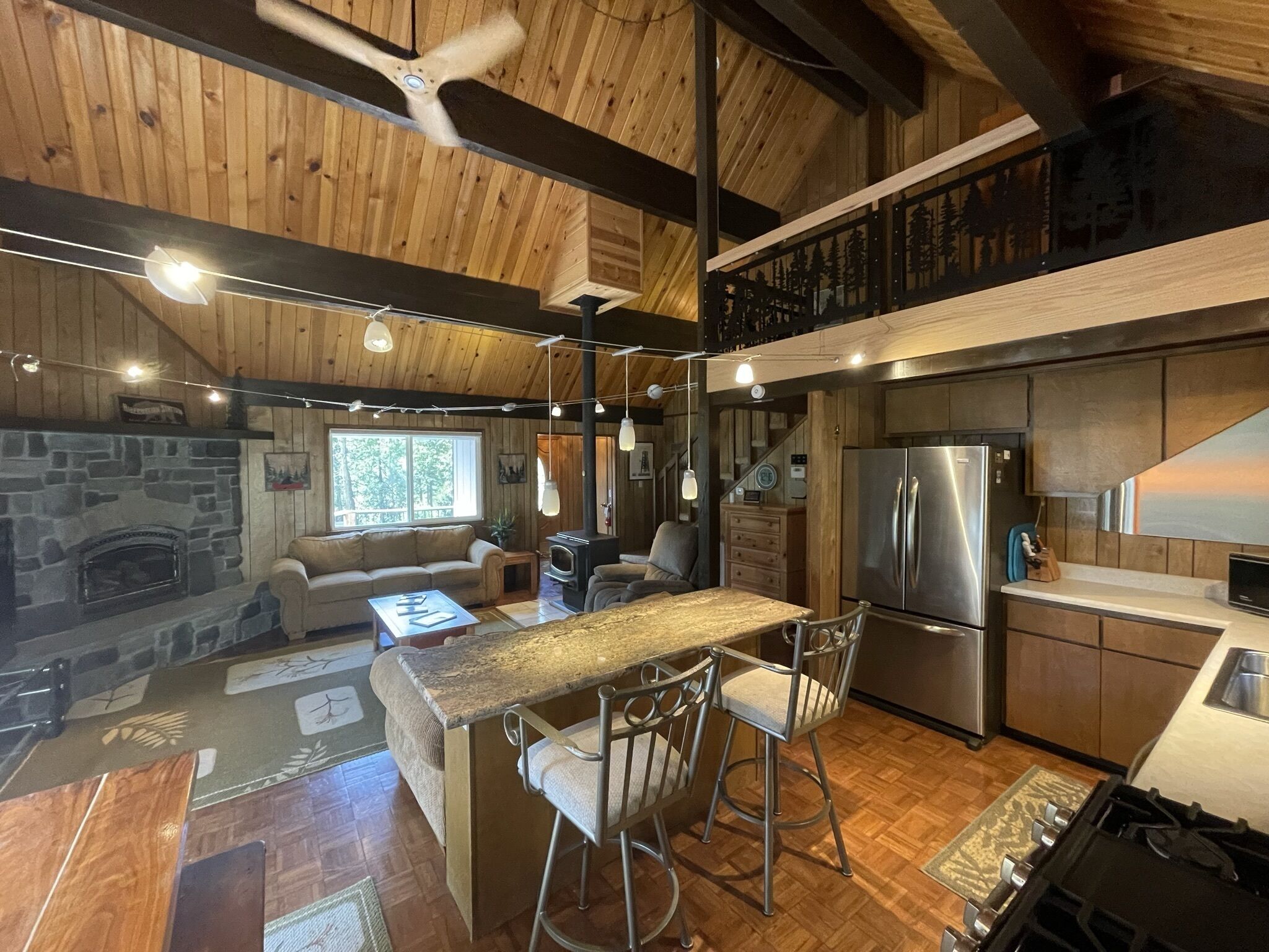 Cabin in the woods near Pinecrest Lake and Dodge Ridge Ski Resort