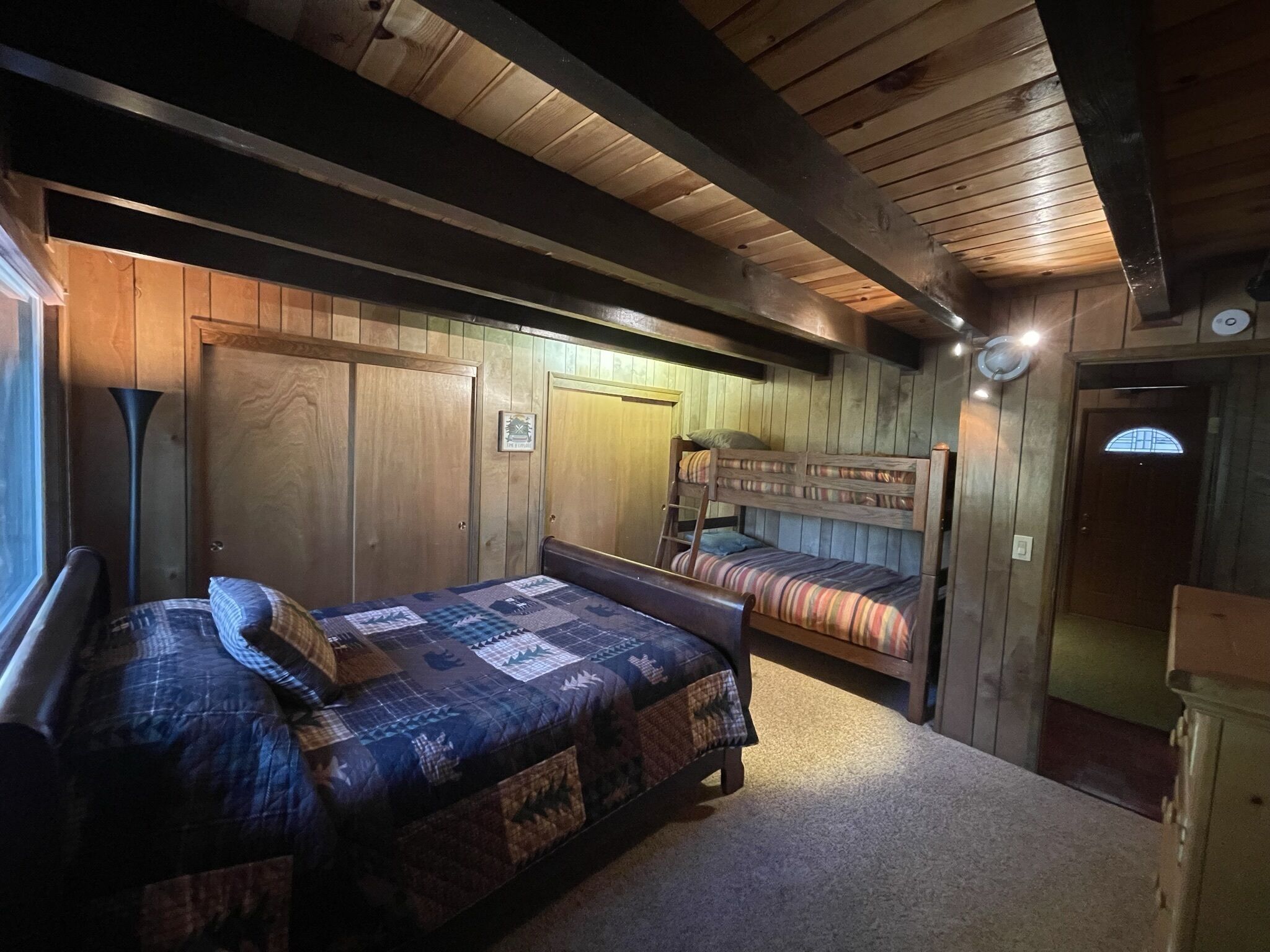 Cabin in the woods near Pinecrest Lake and Dodge Ridge Ski Resort