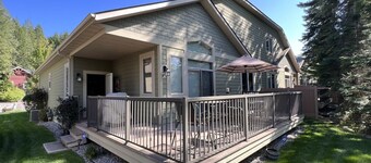 Meadow Lake Country Escape