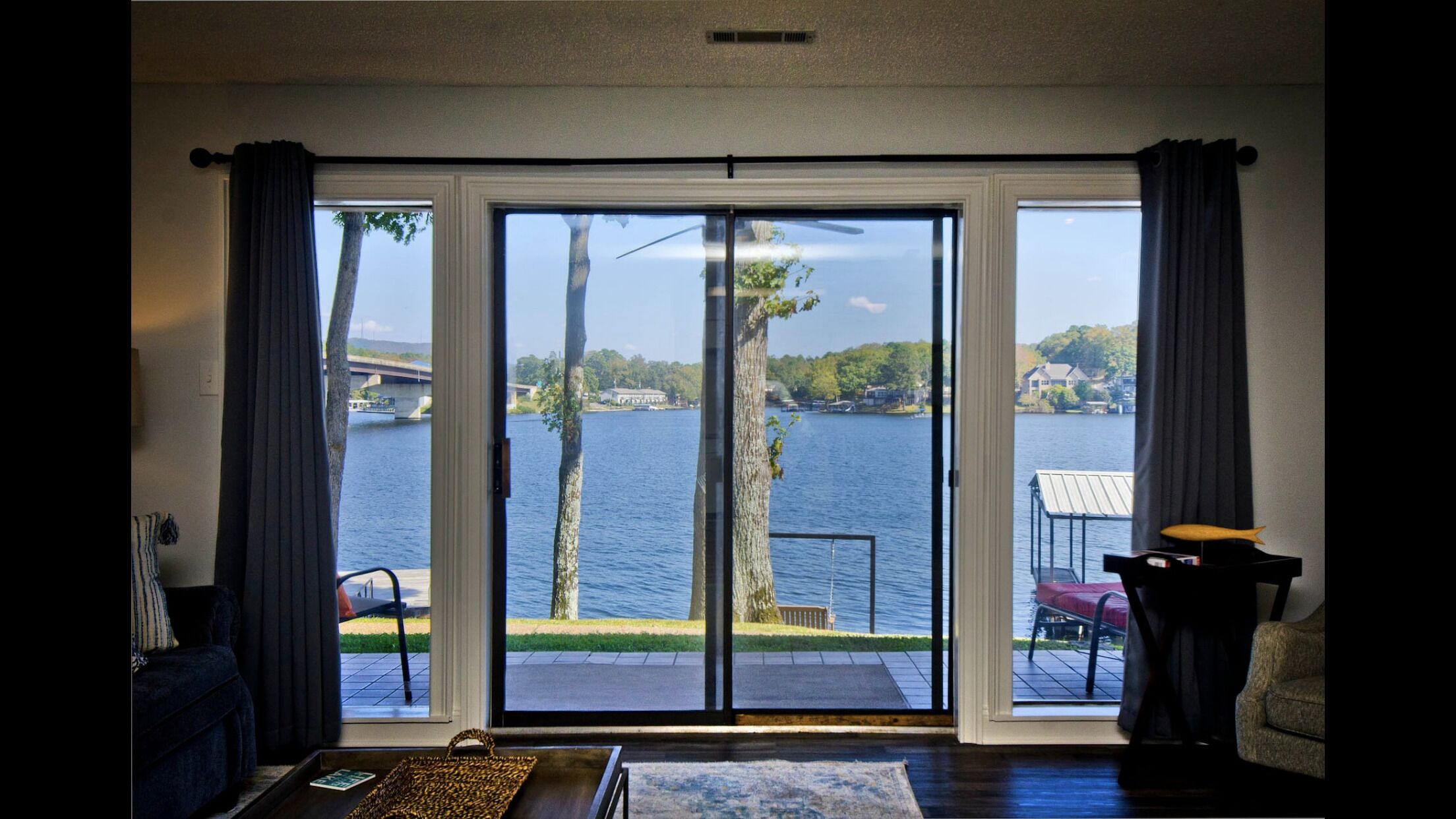 Newly renovated condo with beautiful lake front views