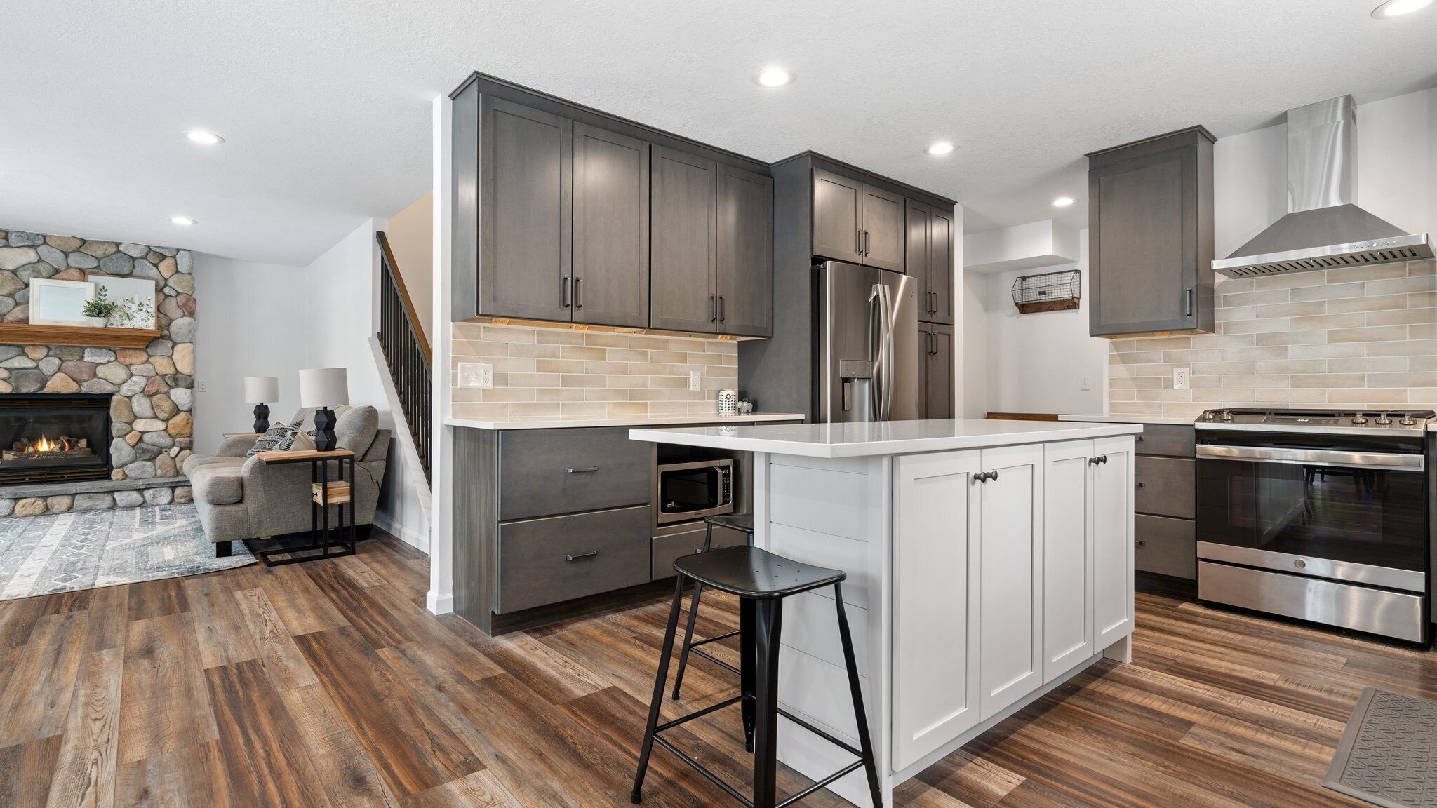 New *Large Lake Front Home* George's Place - 4 Bed Spider Lake Family Retreat