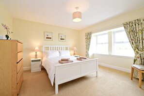 4 bedrooms, travel cot, free WiFi, bed sheets