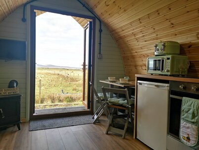 Achmeney Glamping, larger than Average pod