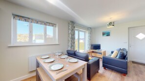 Unclassified image, 4 of 15, button - Tweenbanx has been fully rebuilt and can accommodate up to 6 people (Hayle)