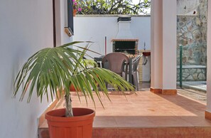 Outdoor dining - Chalet Los Garridos with private pool (Conil de la Frontera)