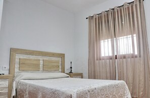 2 bedrooms, WiFi, bed sheets